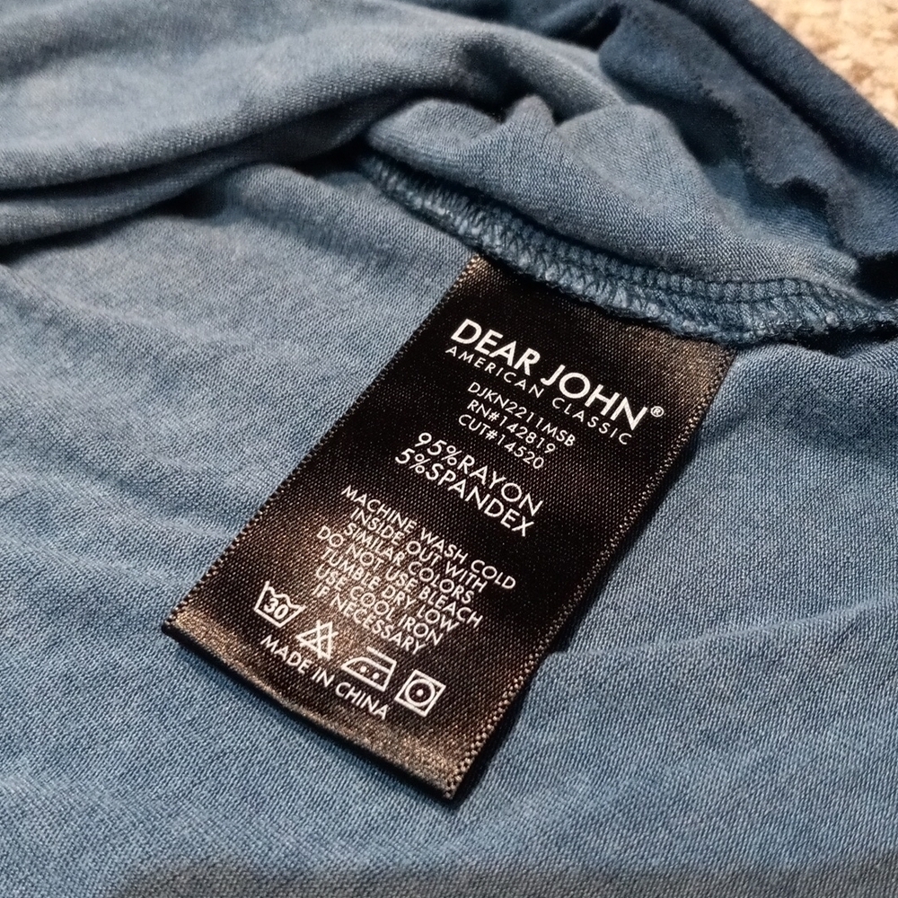 DEAR JOHN distressed open shoulder medium flow top - Picture 4 of 9